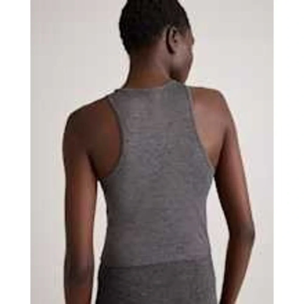Quince Gray Ultra Soft Cropped Athletic Tank Top Racerback Sleeveless Activewear